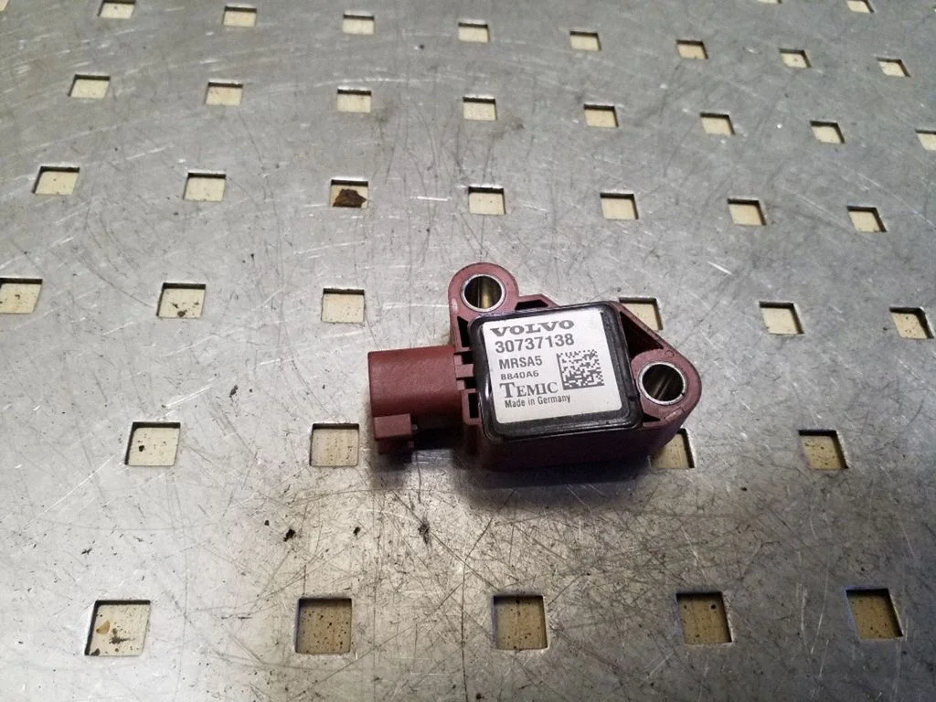 Airbag deployment crash/impact sensor 30737138