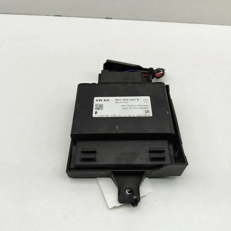 Sprieguma pārveidotājs/pārveidošanas modulis 8K0959663B