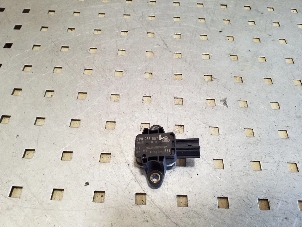 Airbag deployment crash/impact sensor 8P0955557
