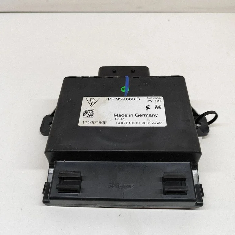 Sprieguma pārveidotājs/pārveidošanas modulis 7PP959663B