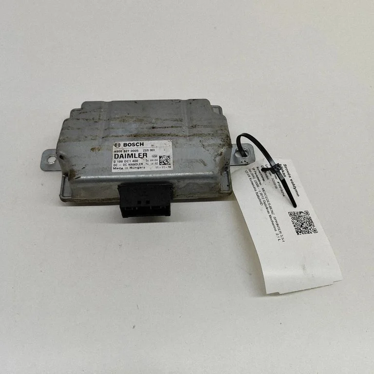 Voltage converter/converter module – Mercedes-Benz Sprinter W906 (2006-2018)