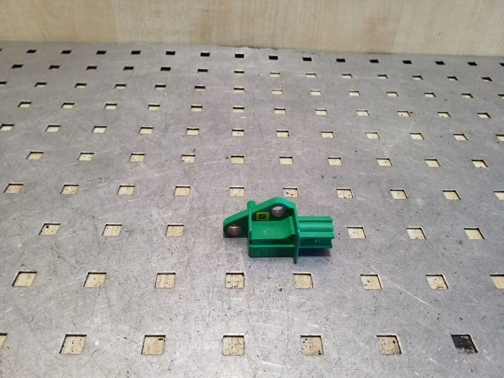 Airbag deployment crash/impact sensor 1K0909606C