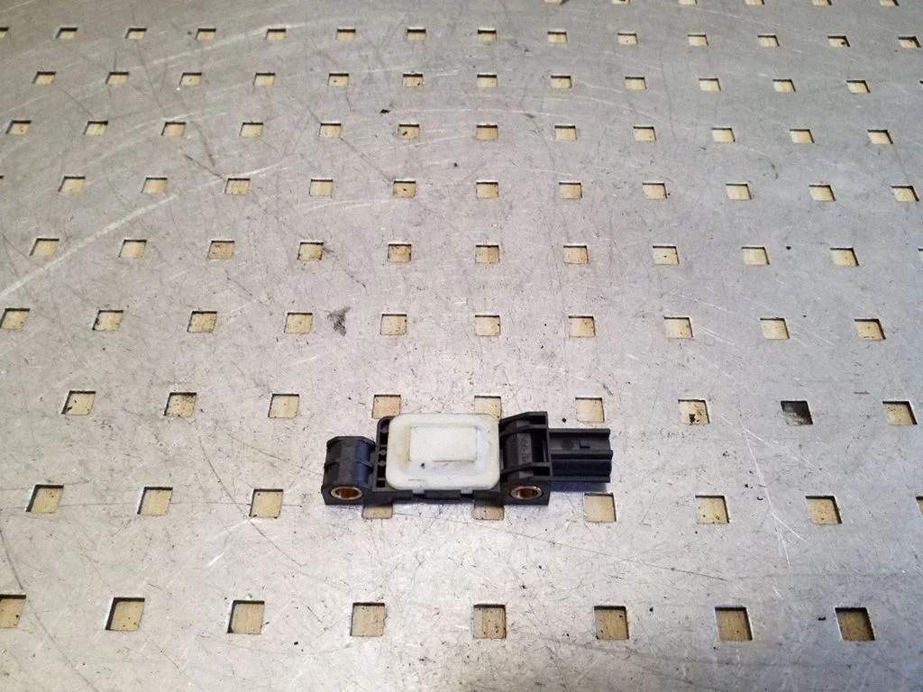 Airbag deployment crash/impact sensor 4B0959643D