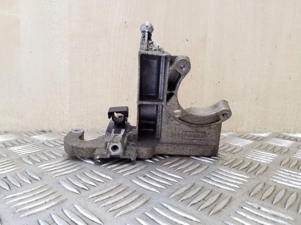 Kütusepumba kandur AV6Q9B470BB
