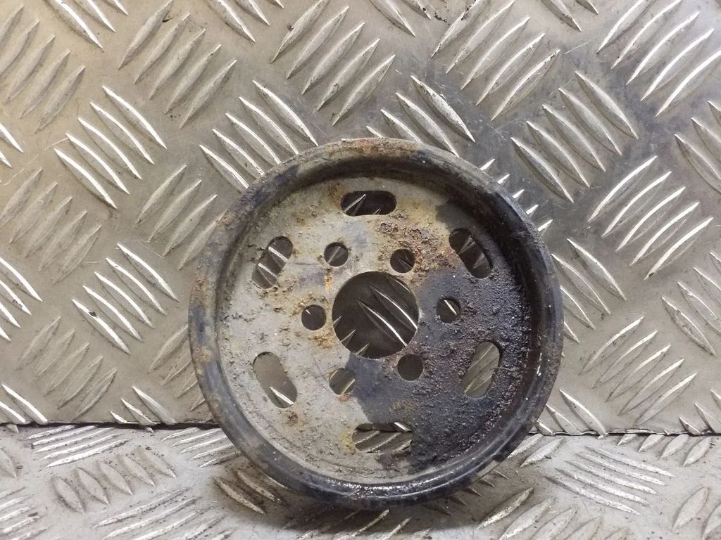 Power steering pump pulley