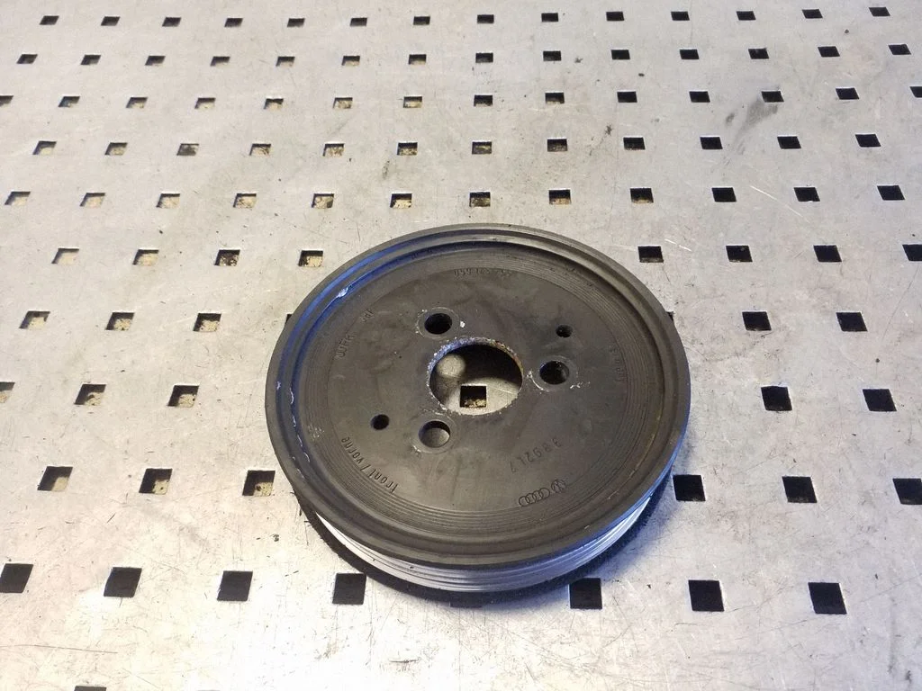 Power steering pump pulley – Audi A4 Allroad B8 (2008-2016)