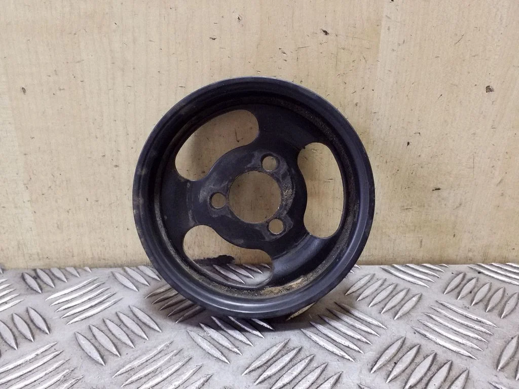Roolivõimendi pumba rihmaratas 90502887