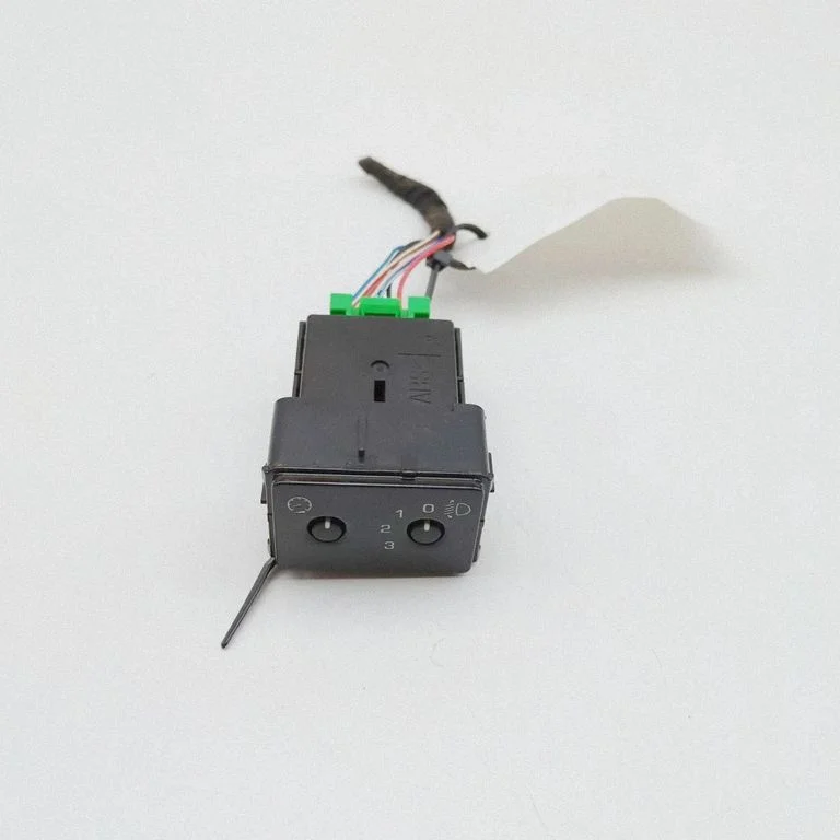 A set of switches – Jaguar XE (2015-)