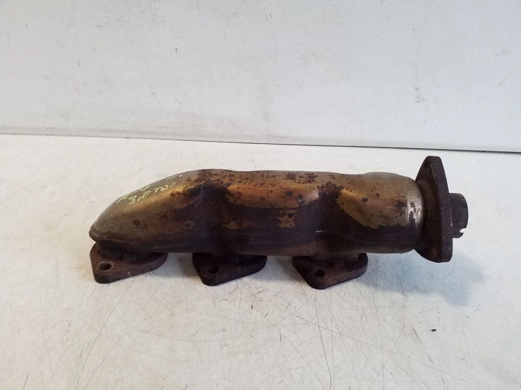 Exhaust manifold – Audi A6 Allroad C6 (2006-2011)