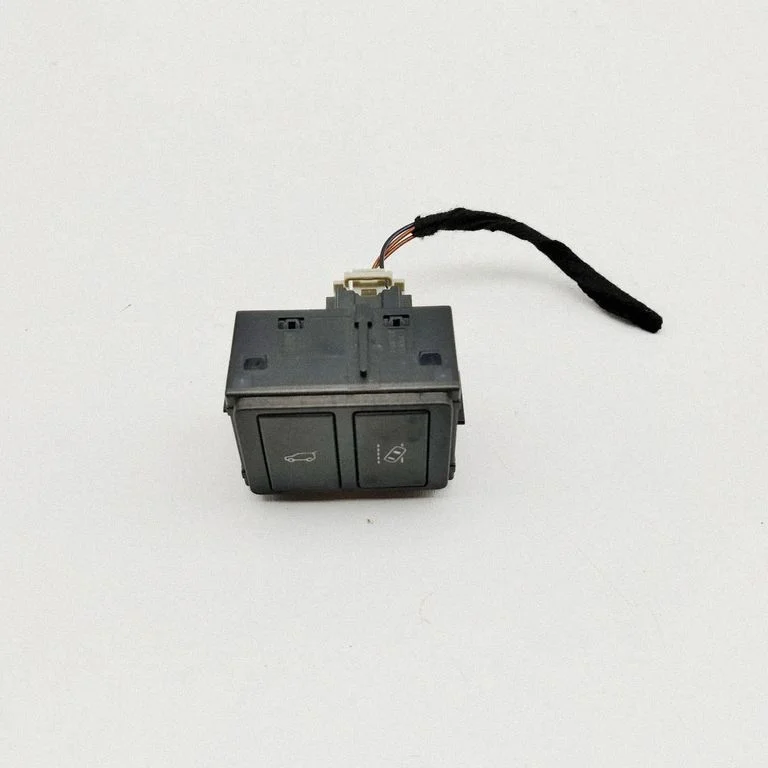 A set of switches GJ3211654GB