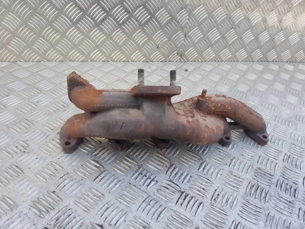 Exhaust manifold 074253033G