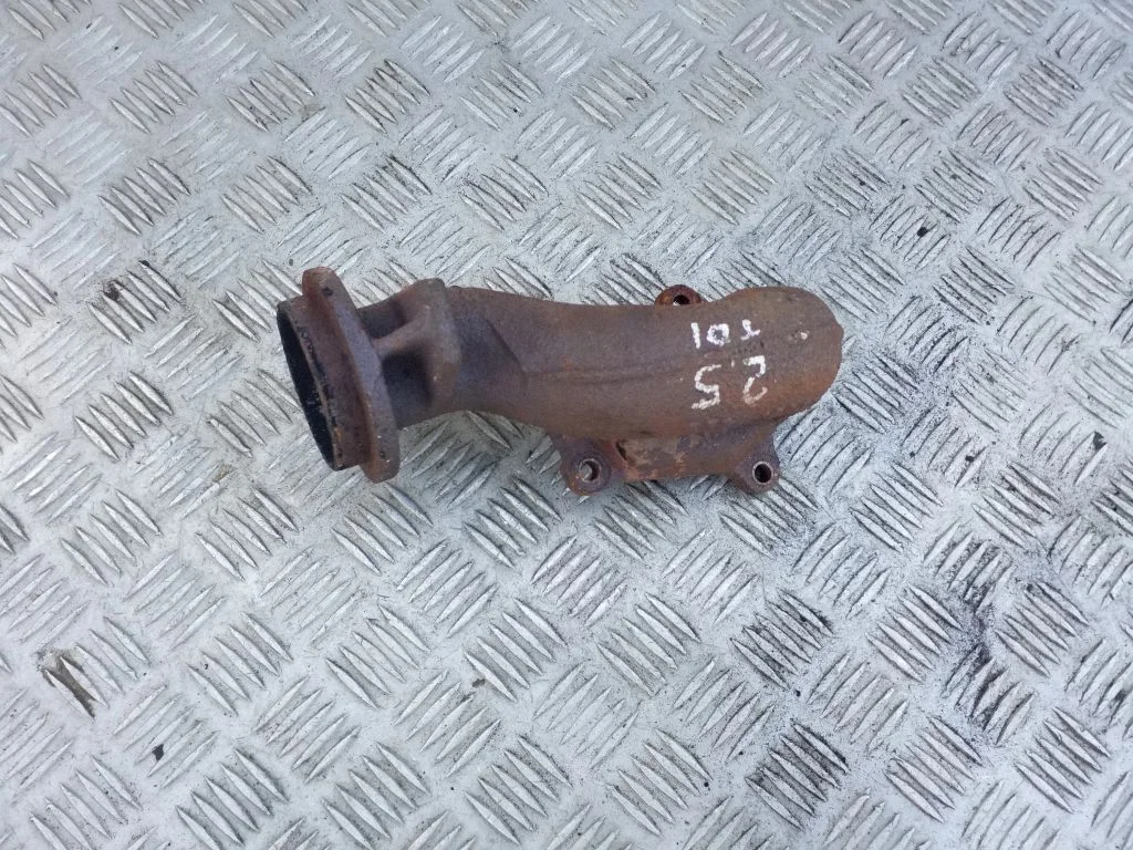 Exhaust manifold 028253033S