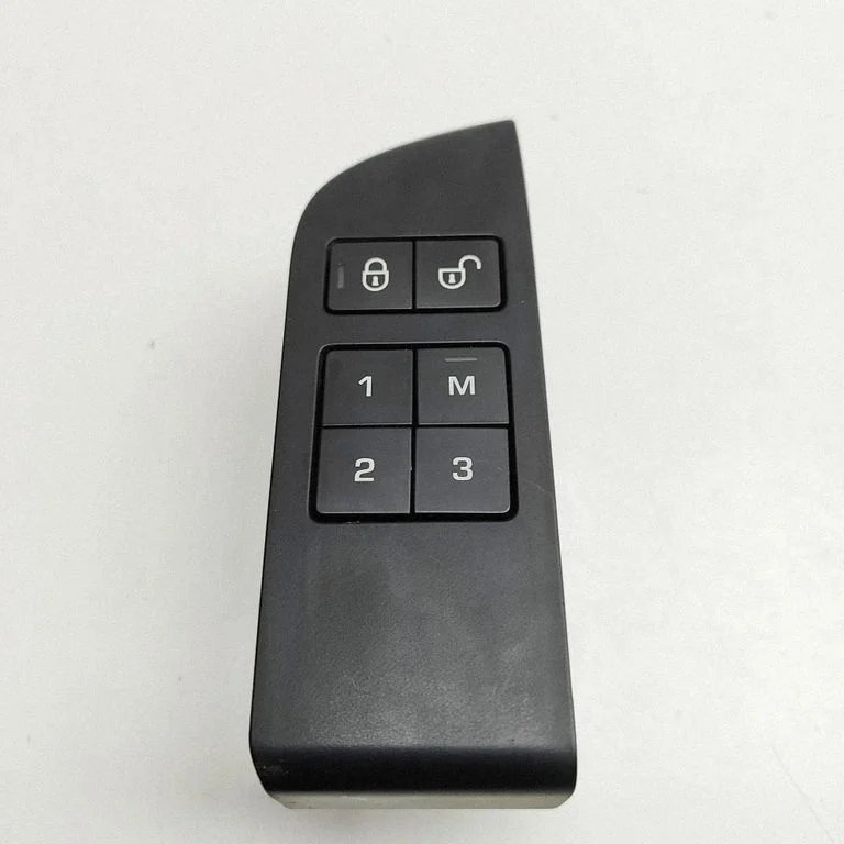 A set of switches CPLA14017AD