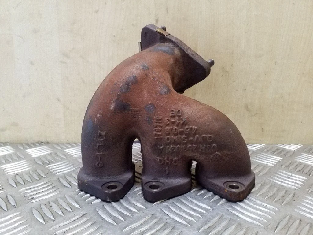 Exhaust manifold 03H253031A