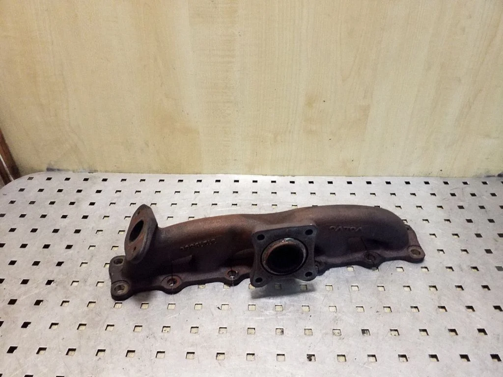 Exhaust manifold – Volvo XC60 (2009-2013)