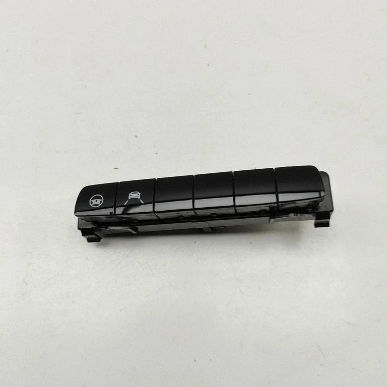 A set of switches A2139053303