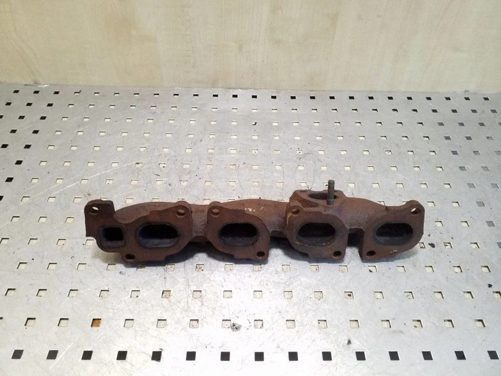 Exhaust manifold – Opel Insignia A (2008-2017)