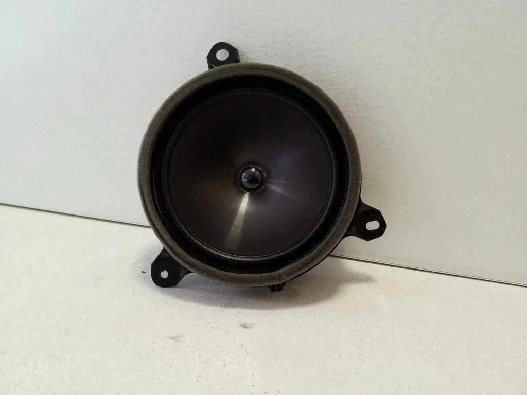 Rear door speaker – Toyota Corolla E210 E21 (2018-)