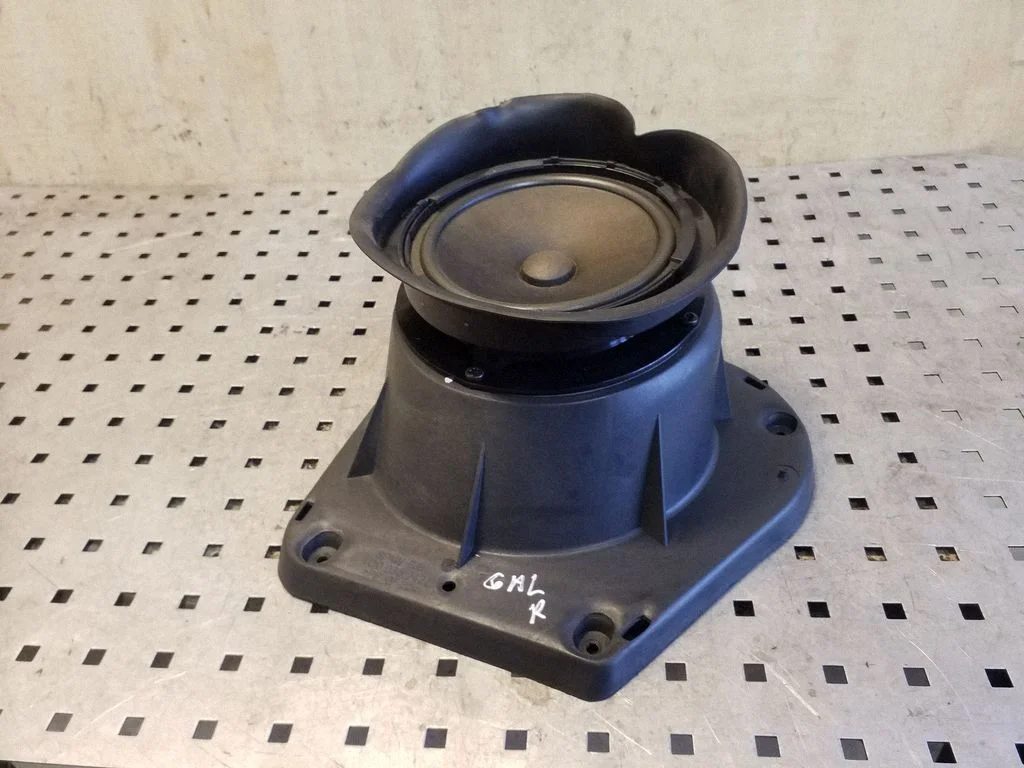 Rear door speaker 1Q0035242E