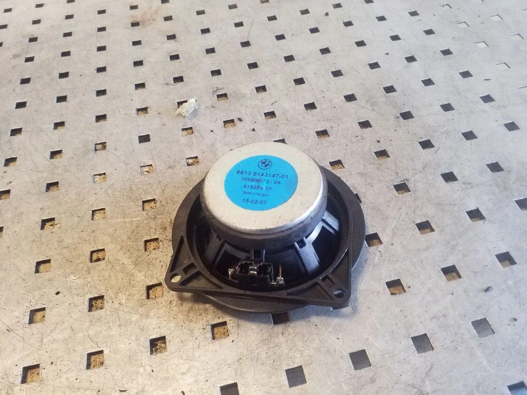 Rear door speaker 9143147