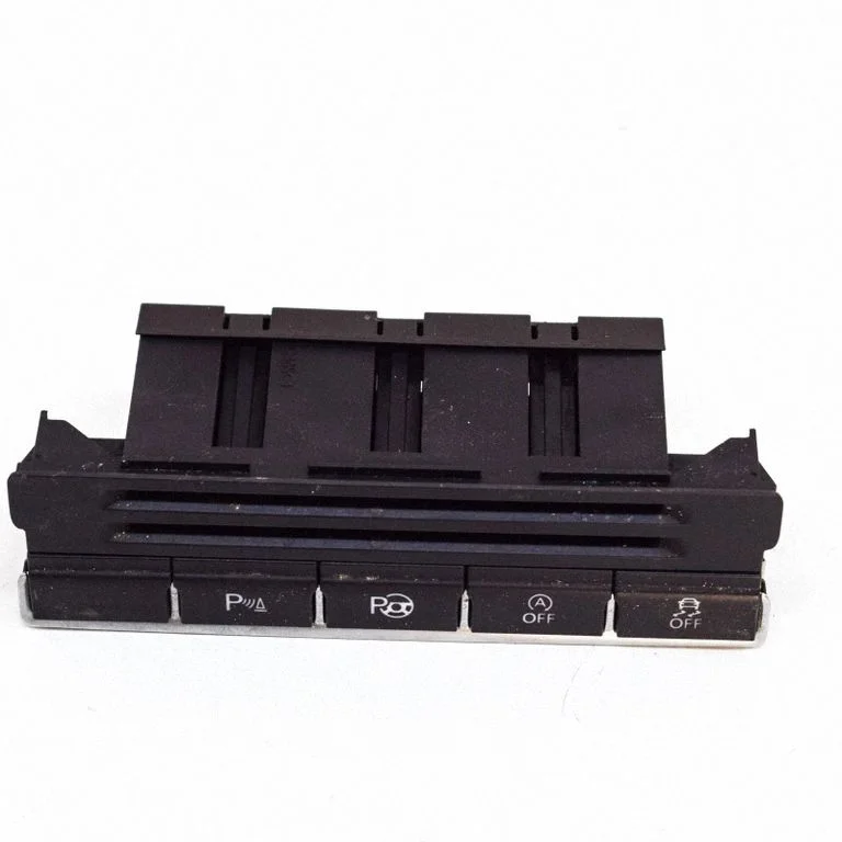 A set of switches – Volkswagen Tiguan (2007-2016)