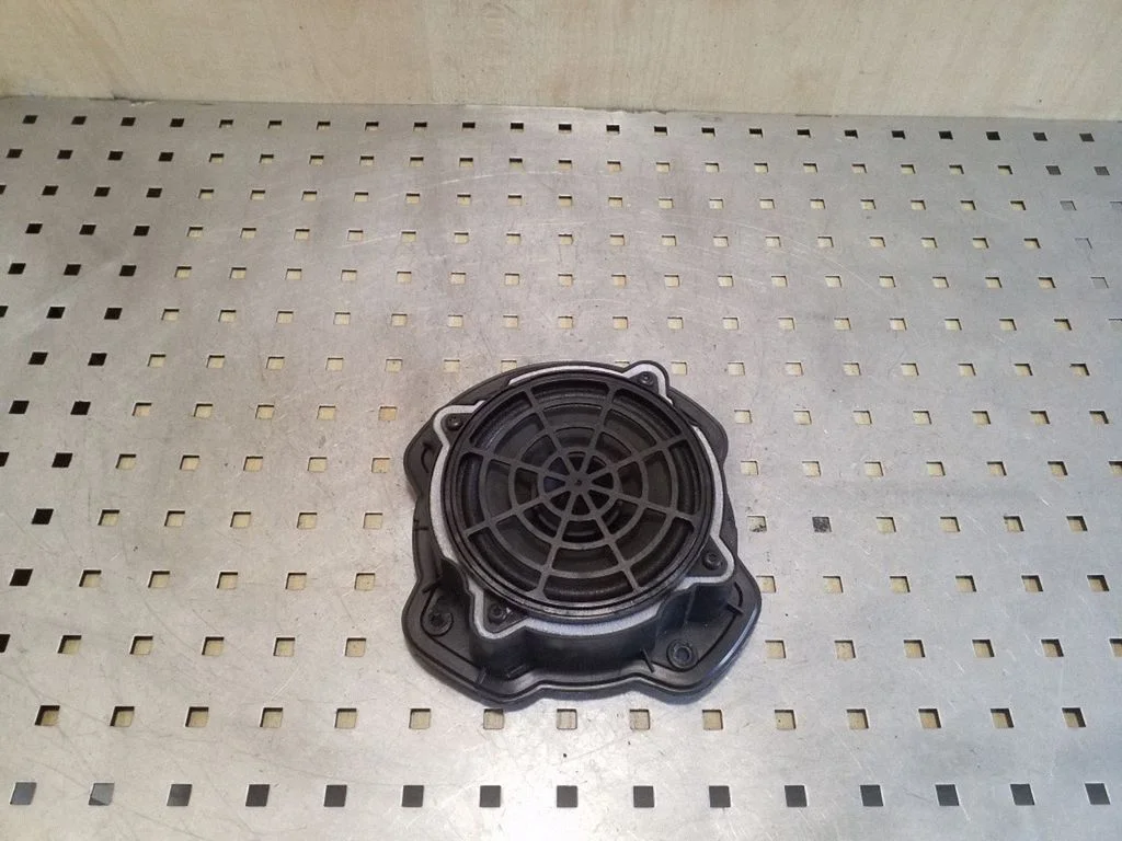 Rear door speaker – Peugeot 3008 I (2008-2015)
