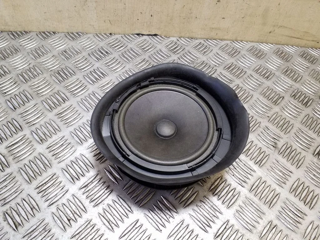 Parcel shelf speaker 1Q0035454A