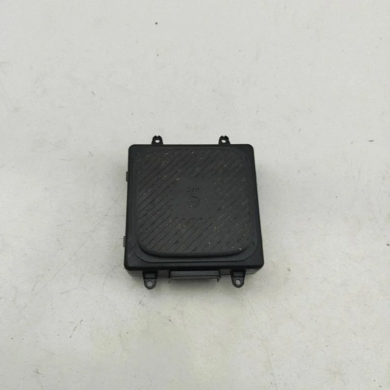 Juhtmevaba laadimise moodul 95560EV100 – KIA EV3 (2024-)