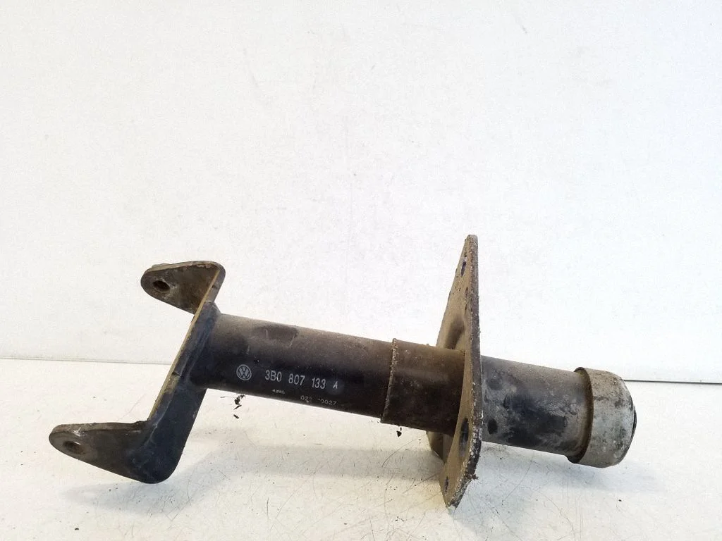 Front bumper shock/impact absorber 3B0807133A
