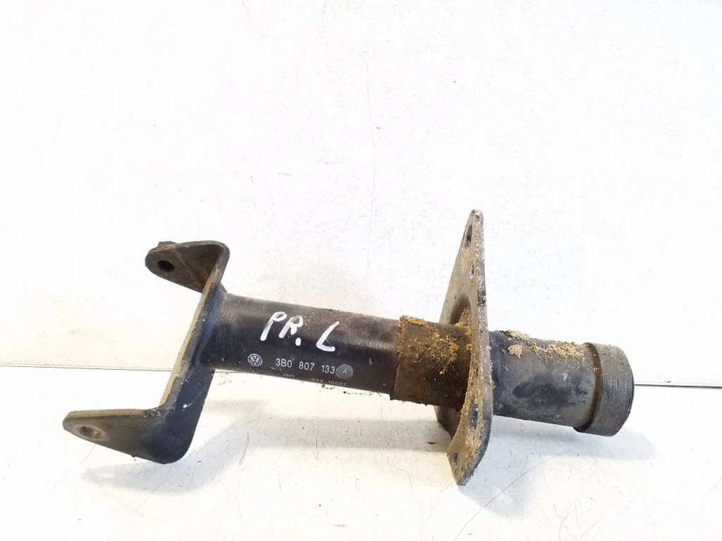 Front bumper shock/impact absorber 3B0807133A