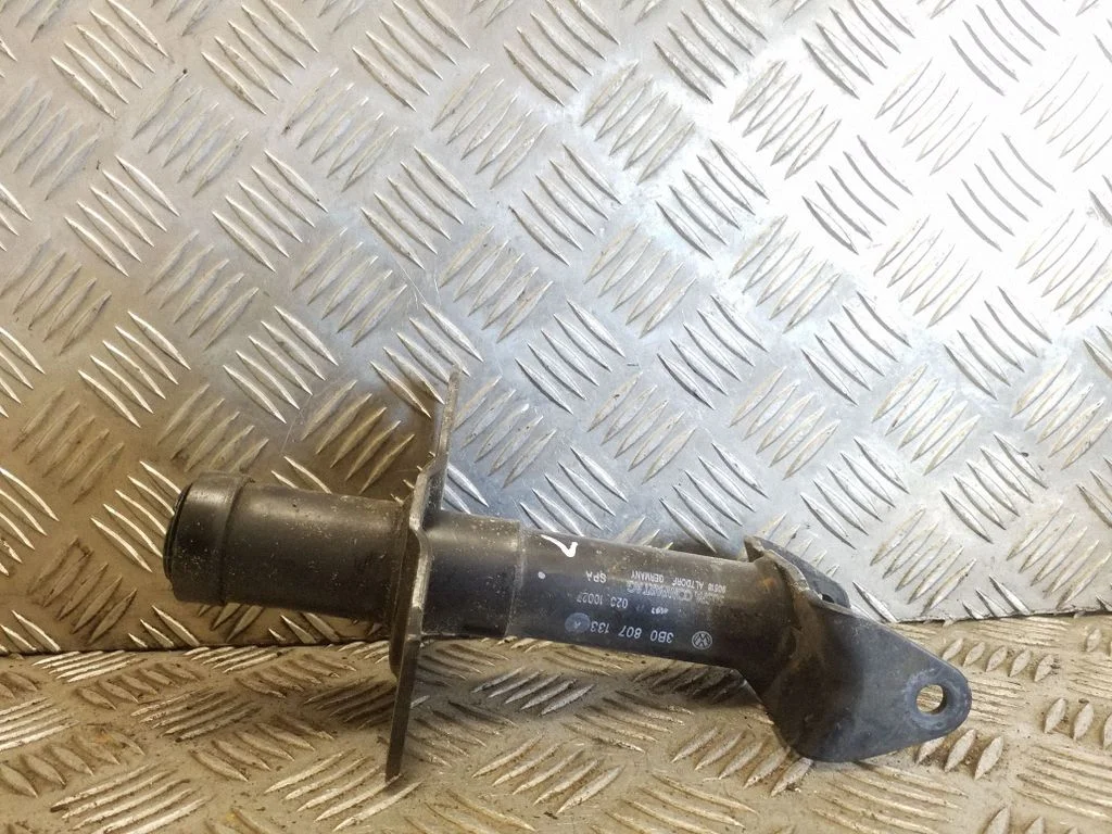 Front bumper shock/impact absorber 3B0807133A