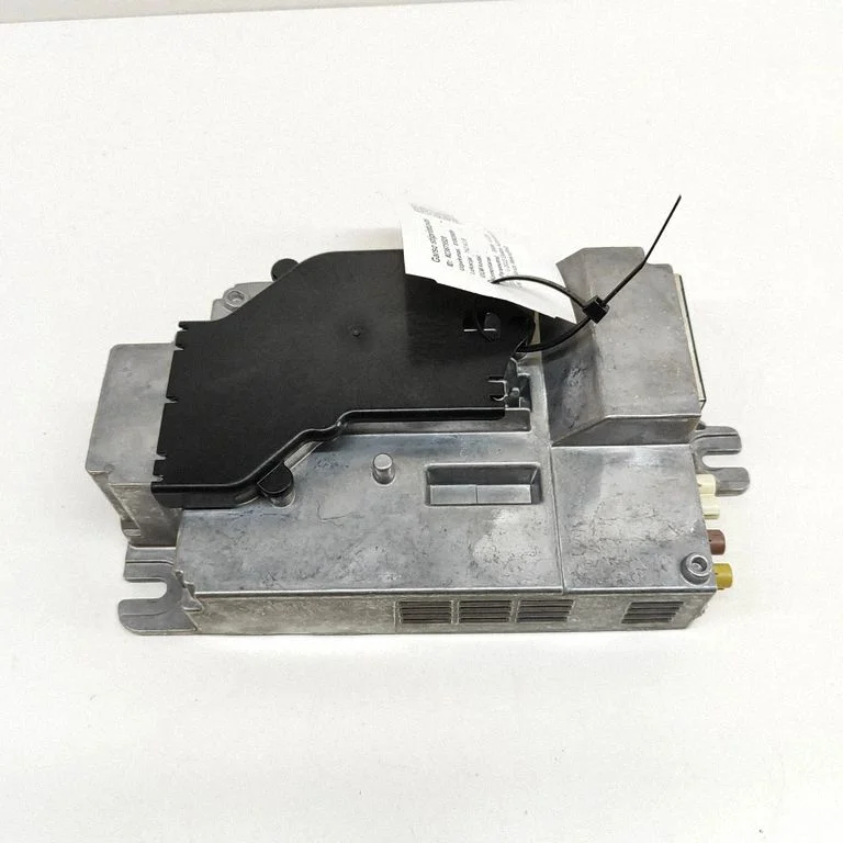 Audio HiFi garso valdymo blokas