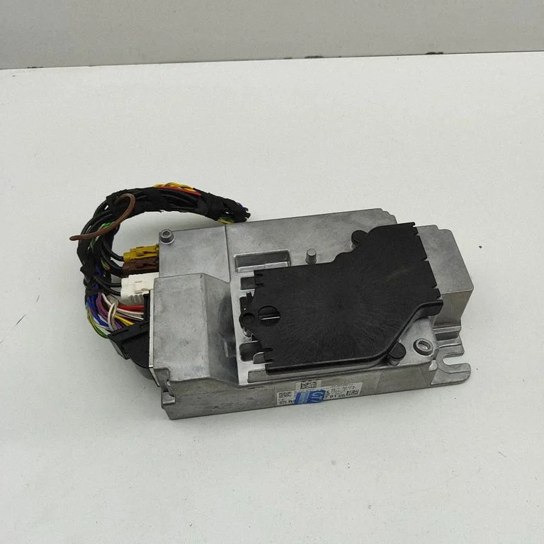 Audio HiFi garso valdymo blokas