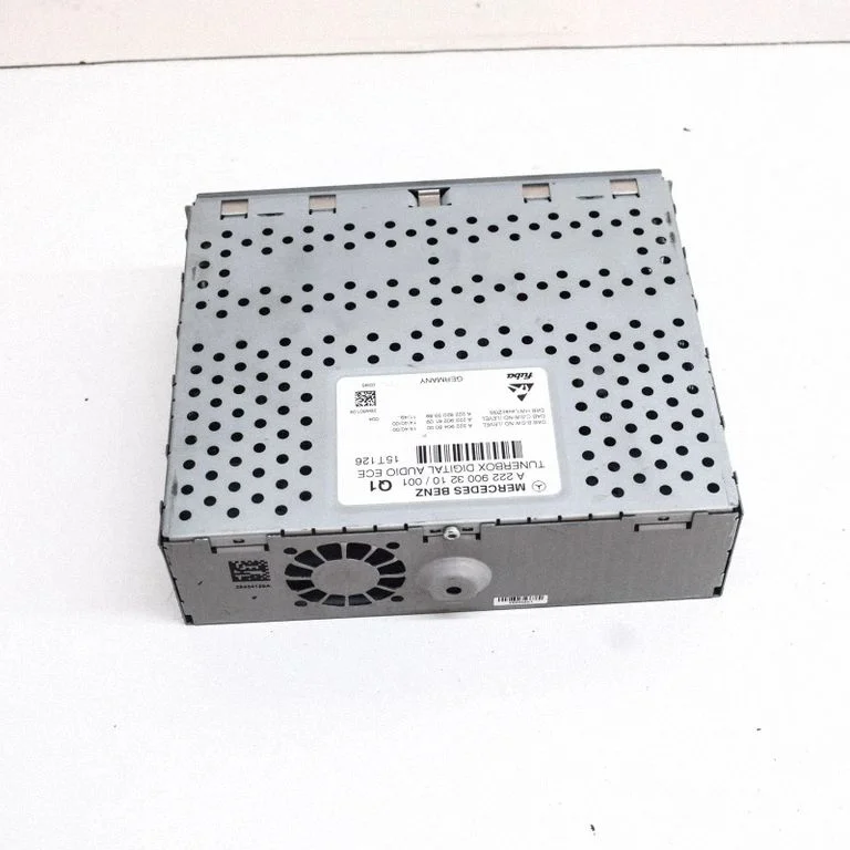 Audio HiFi garso valdymo blokas