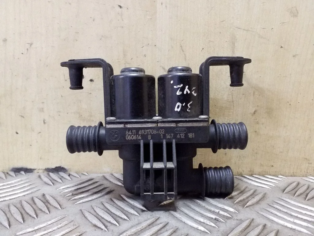 Coolant heater control valve 64116931708