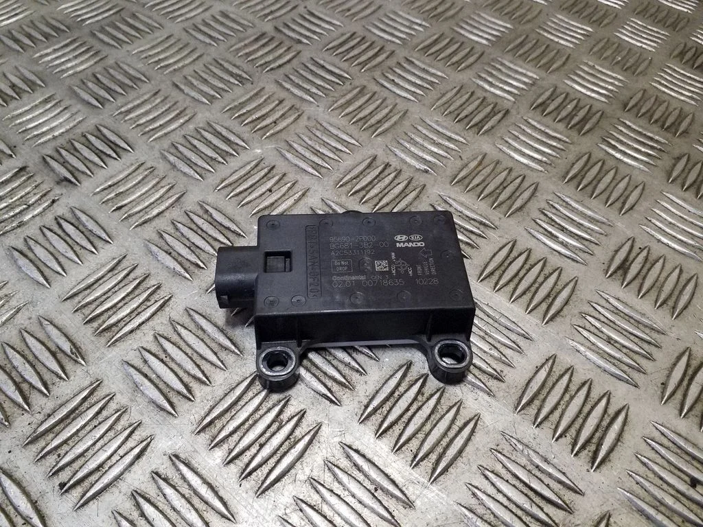 ESP acceleration yaw rate sensor – KIA Sorento (2010-2014)