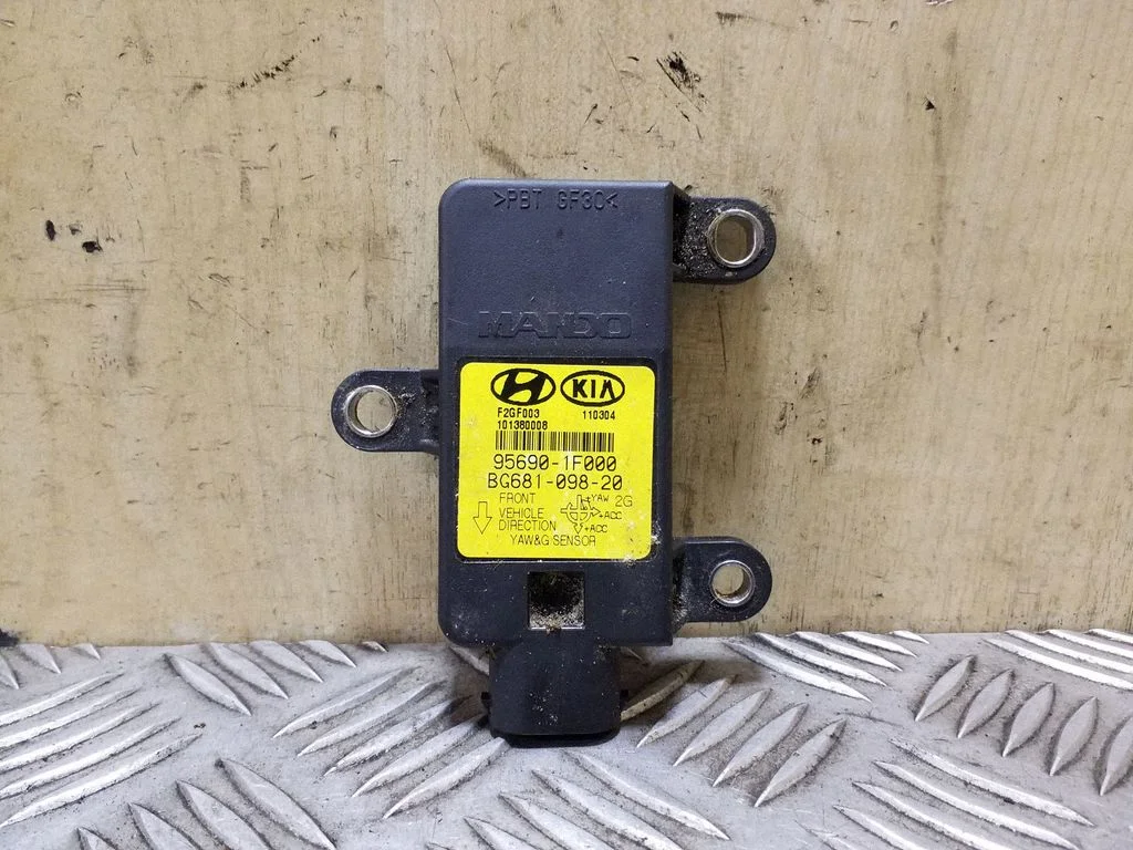 ESP acceleration yaw rate sensor 956901F000