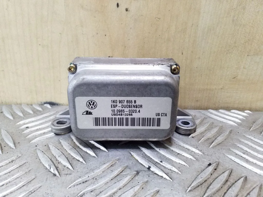 ESP (stabiilsussüsteemi) andur (pöördekiirusandur) 1K0907655B