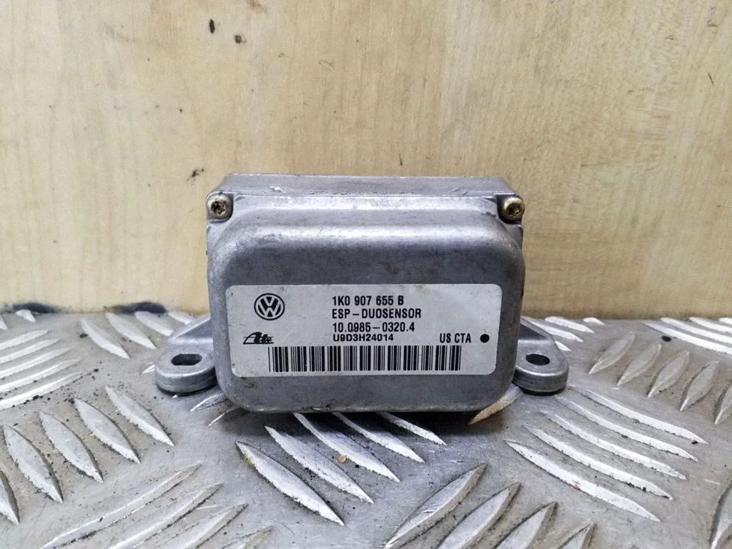 ESP (stabiilsussüsteemi) andur (pöördekiirusandur) 1K0907655B