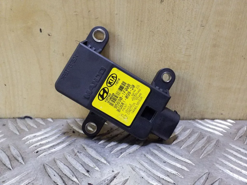 ESP (stabilitātes sistēmas) sensors (paātrinājuma sensors) – KIA Sportage (2011-2016)