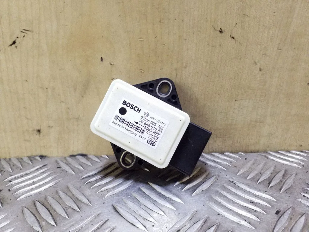 ESP (stabilitātes sistēmas) sensors (paātrinājuma sensors) 0265005765