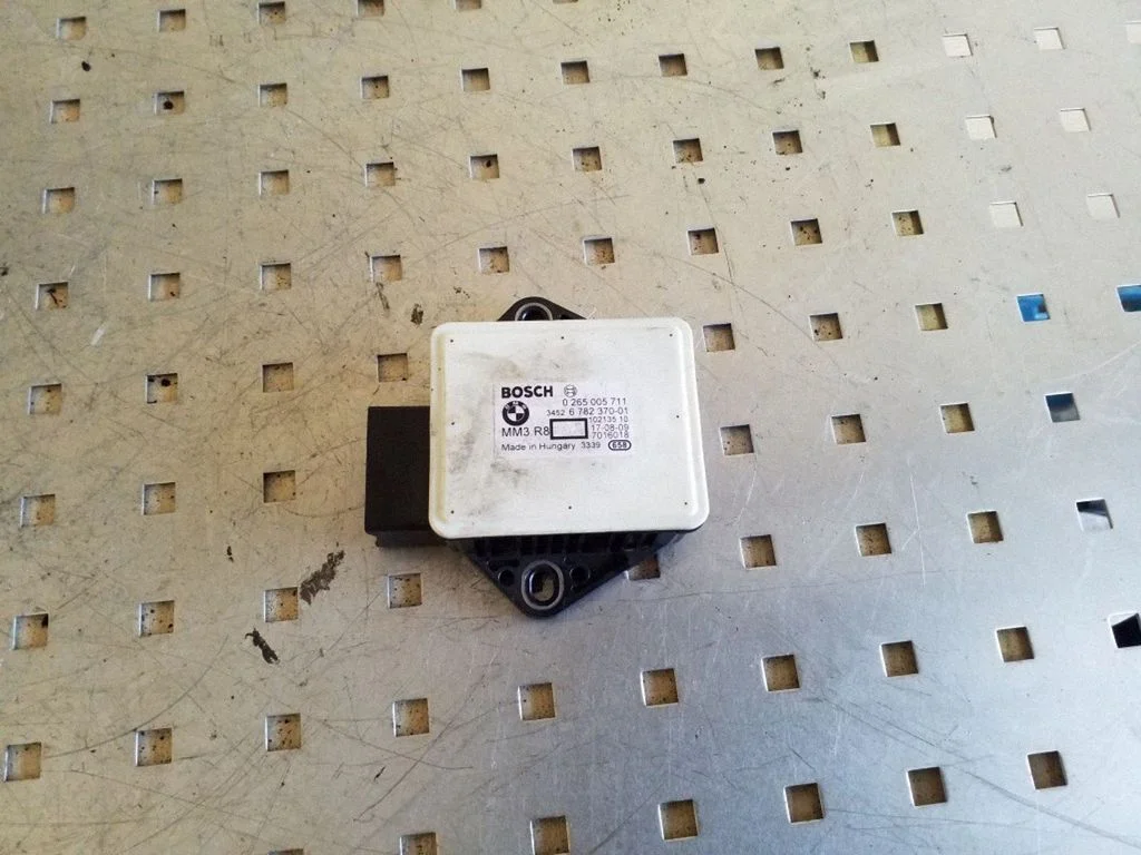 ESP (stabilitātes sistēmas) sensors (paātrinājuma sensors) 3452678237001