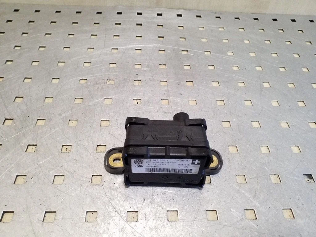 ESP (stabilitātes sistēmas) sensors (paātrinājuma sensors) 7H0907652A