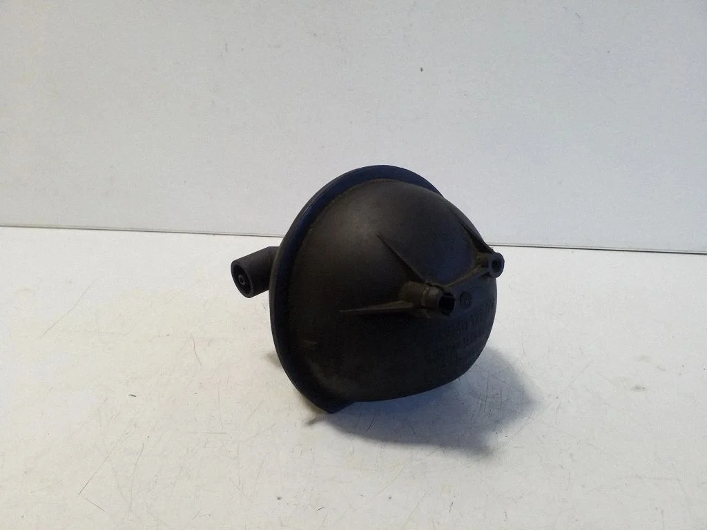 Vacuum air tank – Volkswagen Passat B6 (2005-2010)