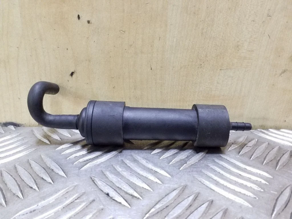 Vacuum air tank 03G129808C