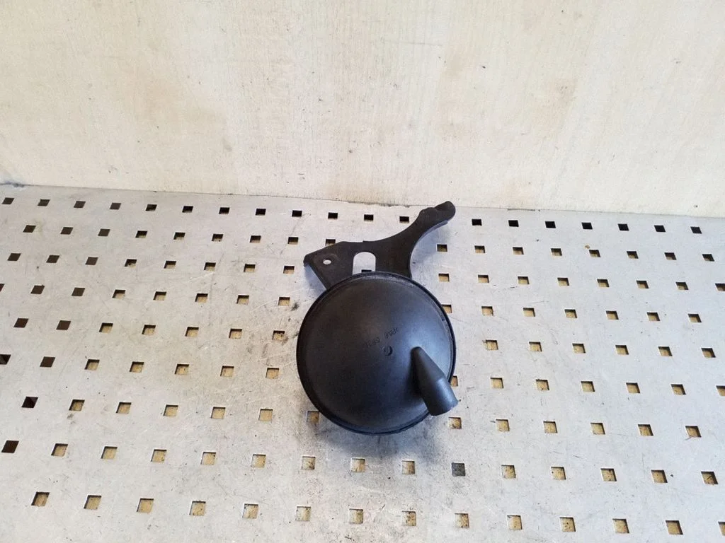 Vacuum air tank – Volkswagen Touareg I (2002-2010)