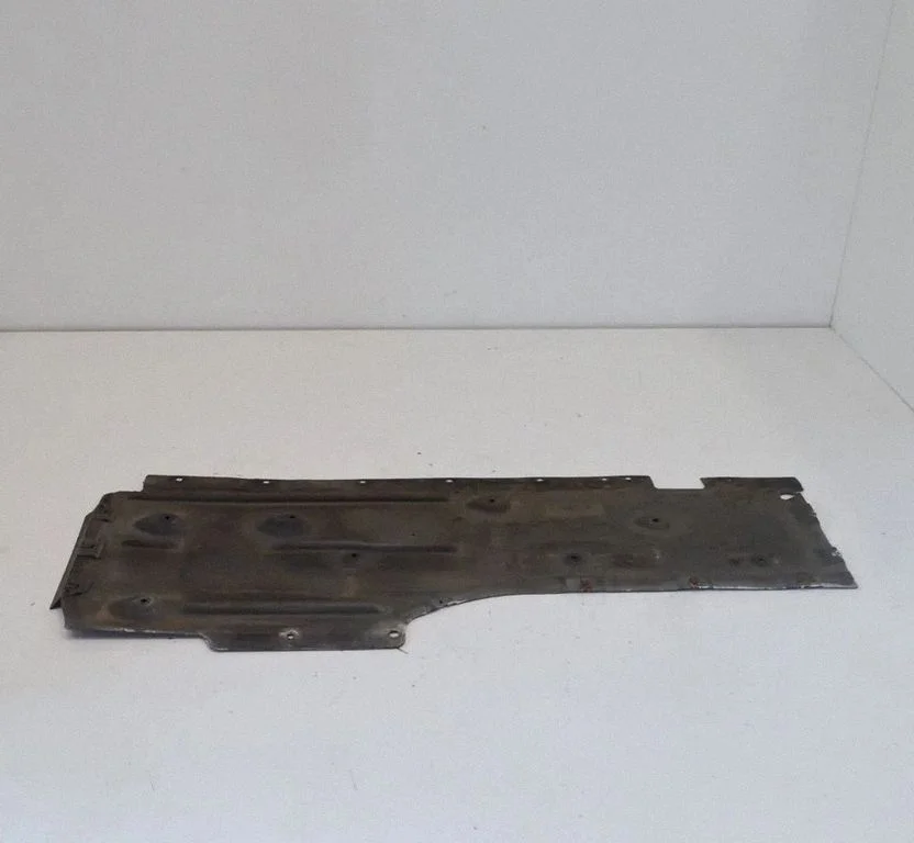 Side bottom protection – left