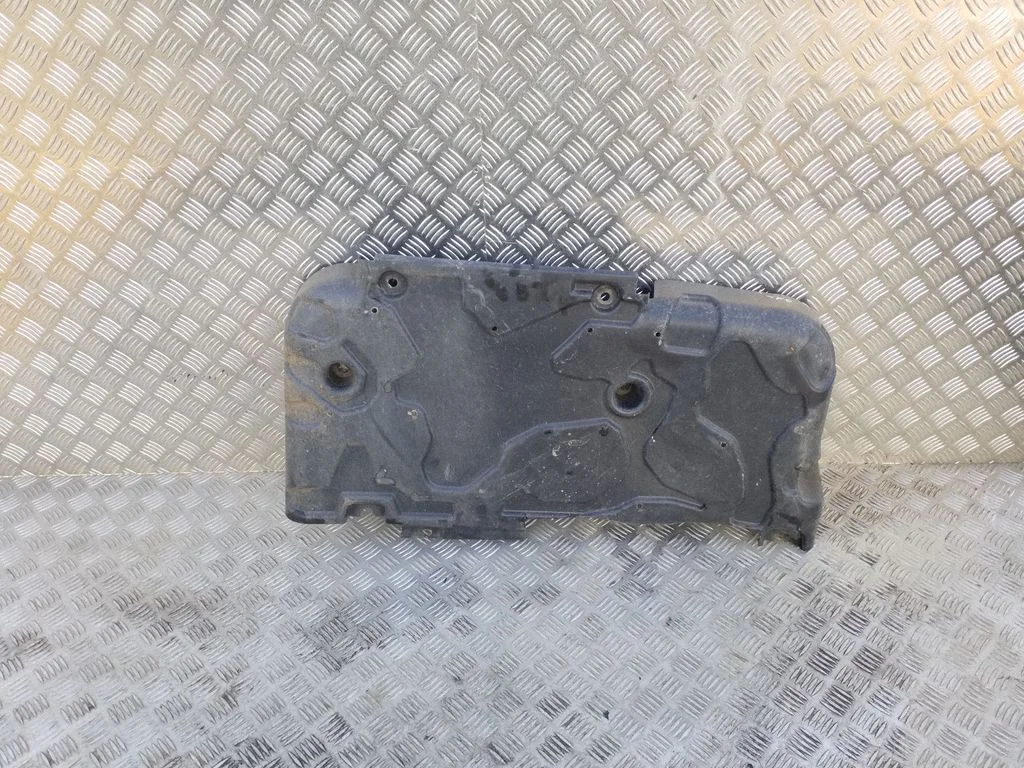 Rear underbody cover/under tray 9601896280
