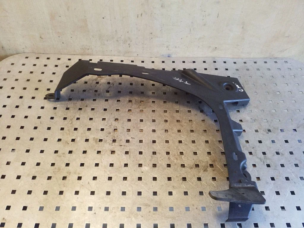 Rear underbody cover/under tray 42045YC010