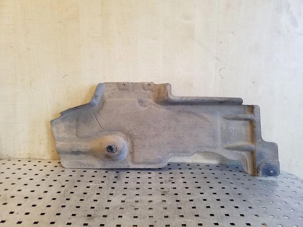 Rear underbody cover/under tray – Volvo V40 (2012-2019)